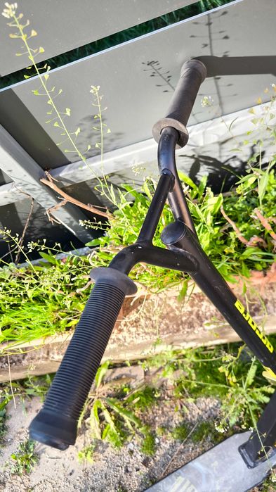 Trotineta cu roti gonflabile Arcore