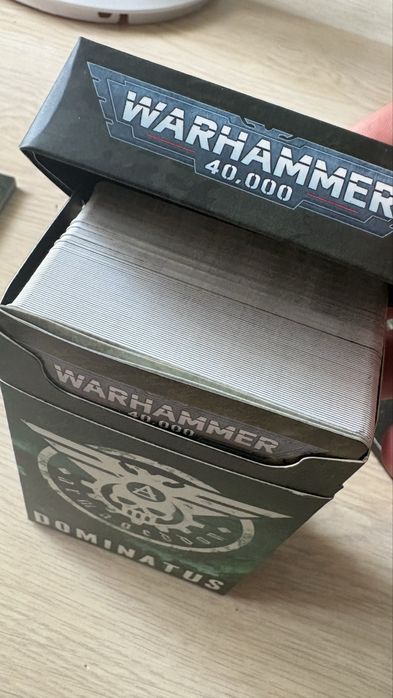German language Warhammer Armageddon Decks, character cards rules