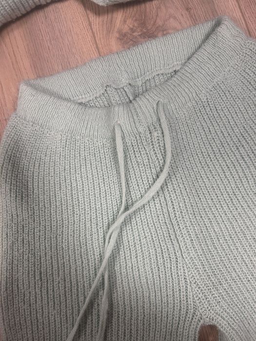 Плетен комплект.