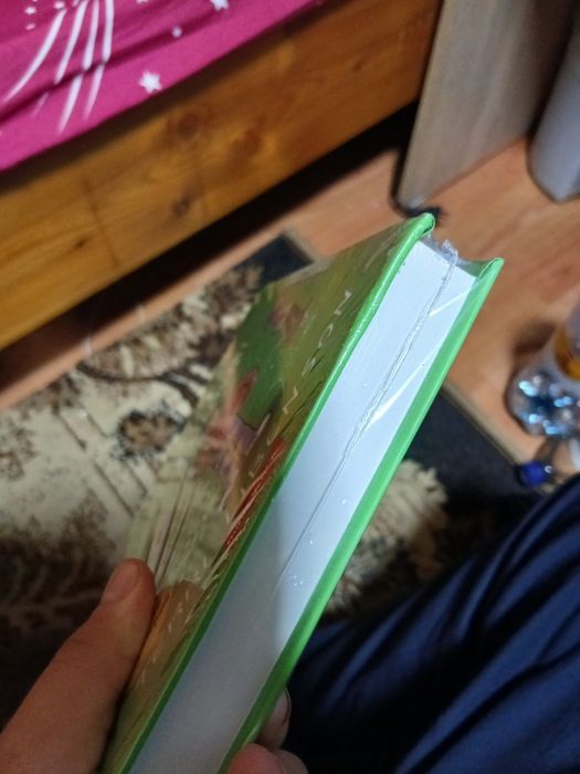 Vând carte tailer cel taletat