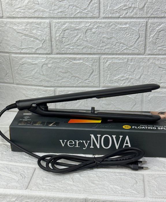 Стайлер-выпрямитель для волос