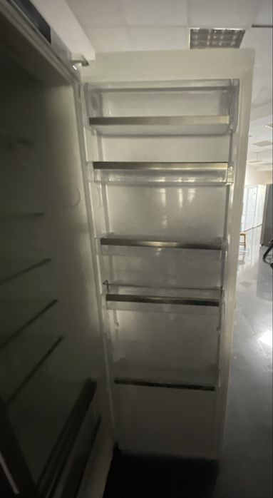 Хладилник Whirlpool WME36562 W 371 l