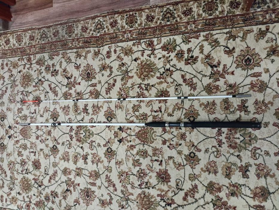 Продам спиннинг.