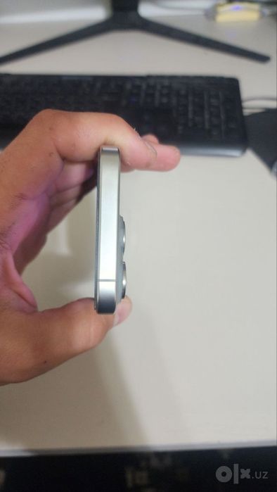 Iphone sotiladi 15pro