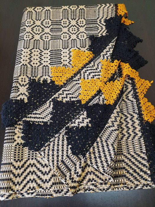 Fete de masa cu dantela tesute la razboi,Cearceafuri/lepedeu cu dantel