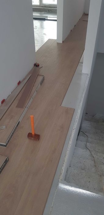 Servicii de montaj parchet