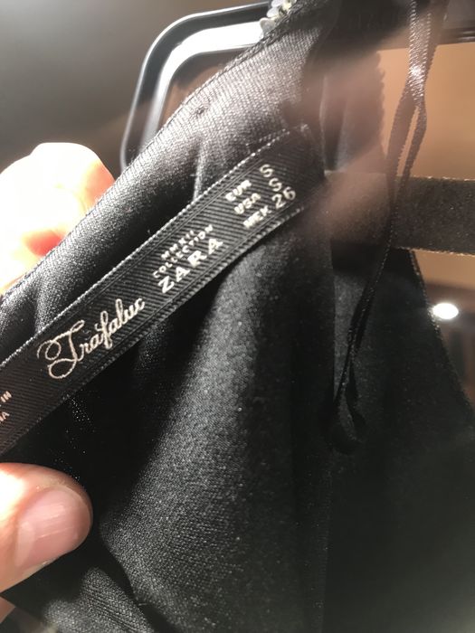 Rochie Zara cu paiete, lungime medie, argintie