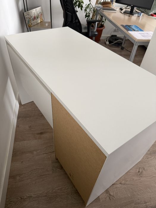 Birou JYSK LIMFJORDEN alb, nou, cu 4 sertare – 120 × 60 cm