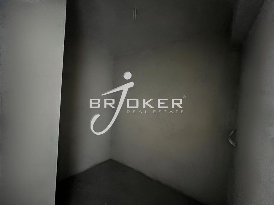 Продава се Тристаен апартамент в Кърджали, Център - 89 кв.м за 760 €/кв.м - Снимка #6