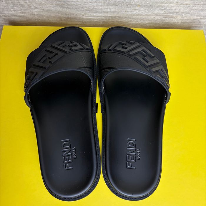 Чехли Fendi Roma