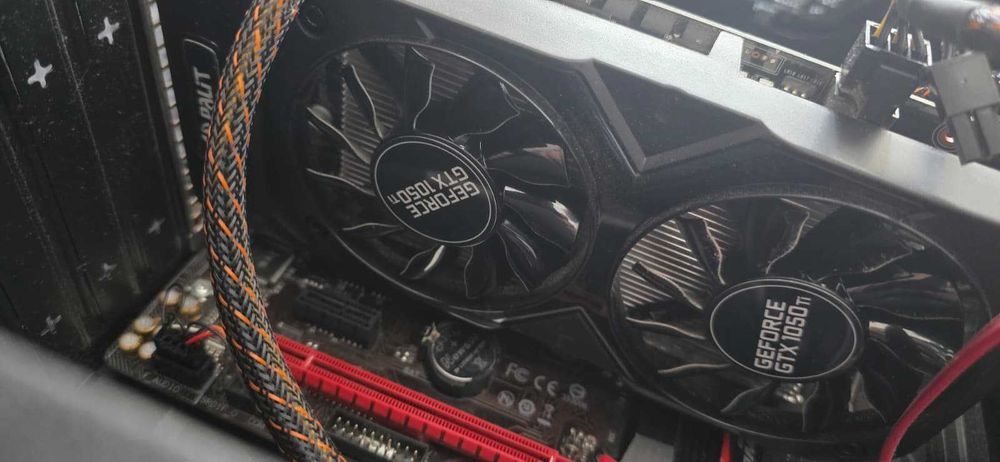 Vând Calculator Intel I5 + 1050TI