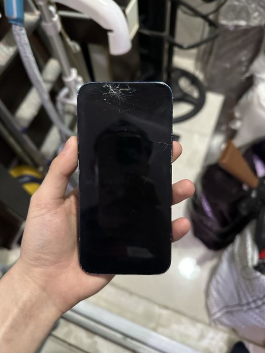 Продам айфон 12 iphone 12