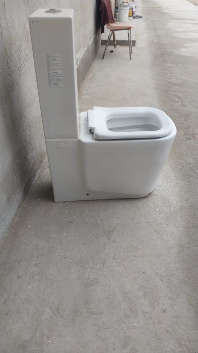 Унитаз почти новый