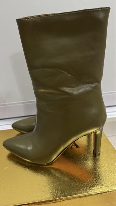 Весенние сапоги 37 размер