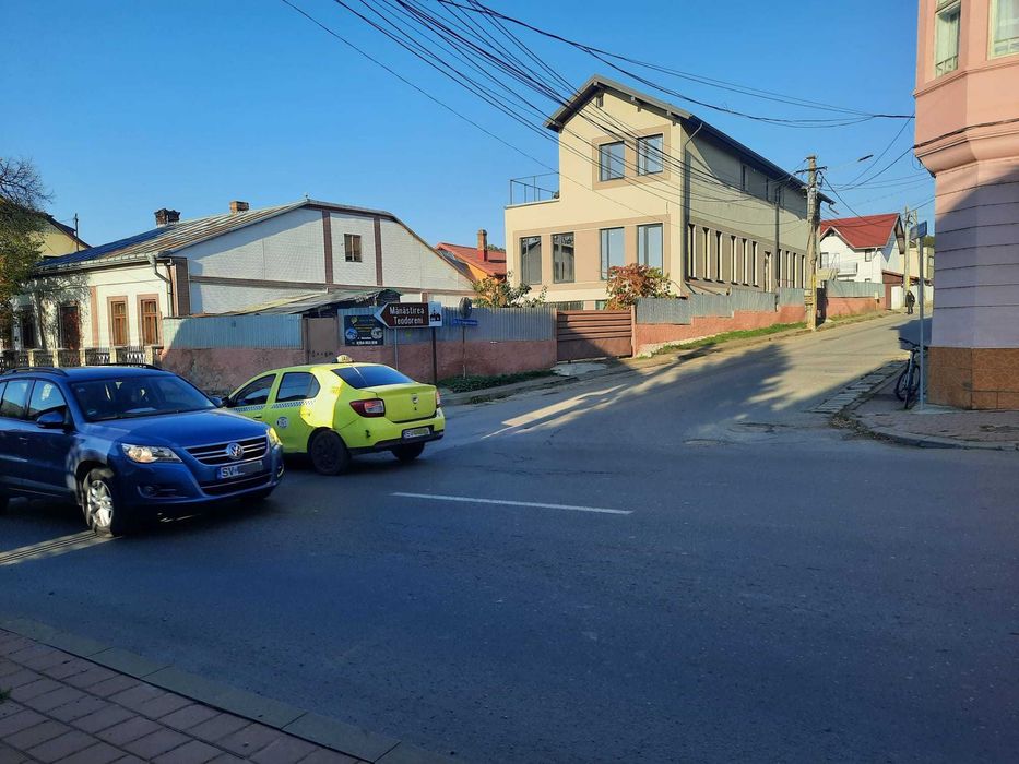 Spațiu comercial sau birouri Burdujeni demisol+parter 460 mp. 8E/mp.