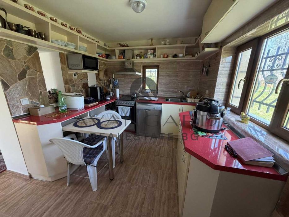 оф.25687 Невероятен имот/ с.Горна Махала