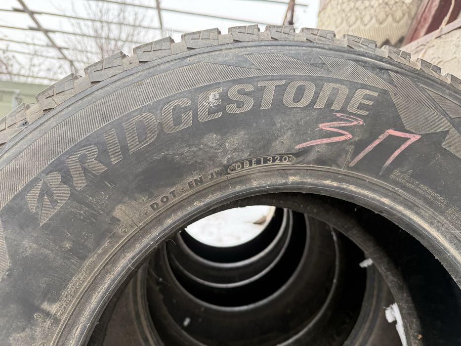 Зимние шины Bridgestone