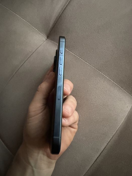 Iphone 15 pro 128 mb