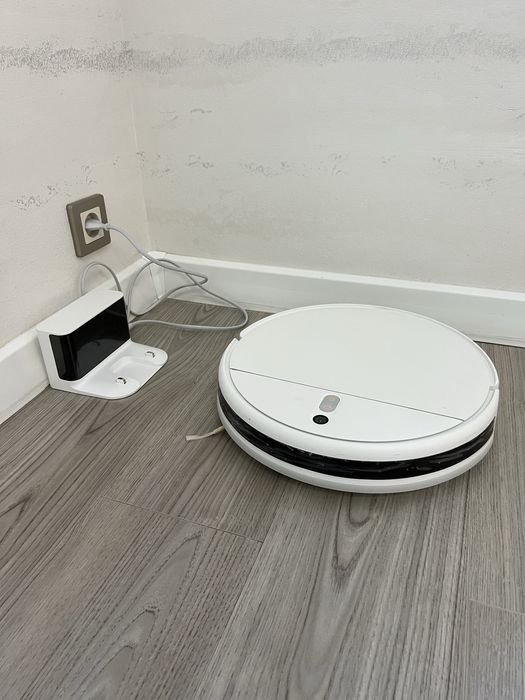 Робот-пылесос Xiaomi Mi Robot Vacuum-Mop 2 Lite