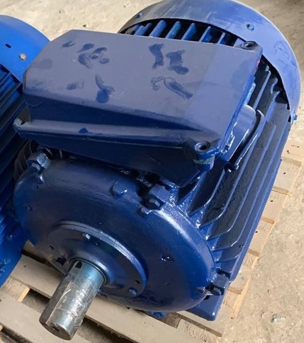 Электродвигатель асинхронный электромотор