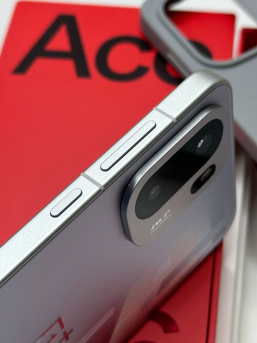 One Plus Ace 6 yangi