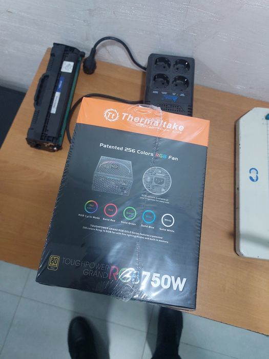 Продаётся новый блок питания на 750w