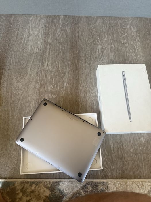 MacBook Air M1 256 gb