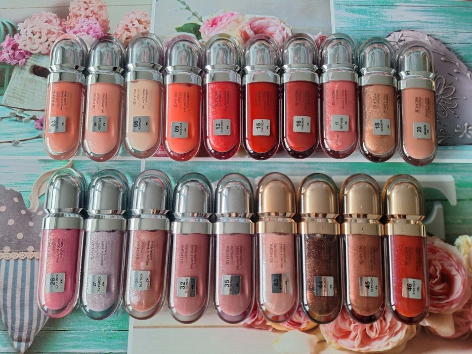 Гланцове за устни Kiko Milano.