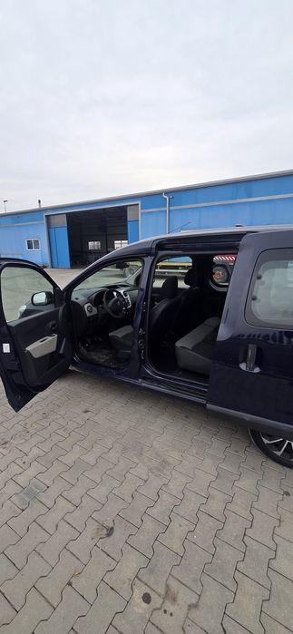 Vand Dacia dokker