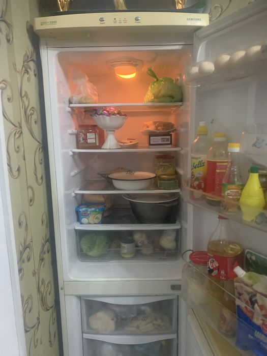 Продам холодильник
