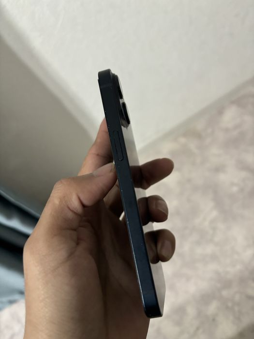 Продаю iphone 14. Цвета midnight