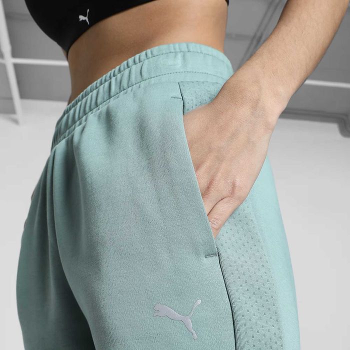 Оригинален панталон Puma Evostripe Sweatpants