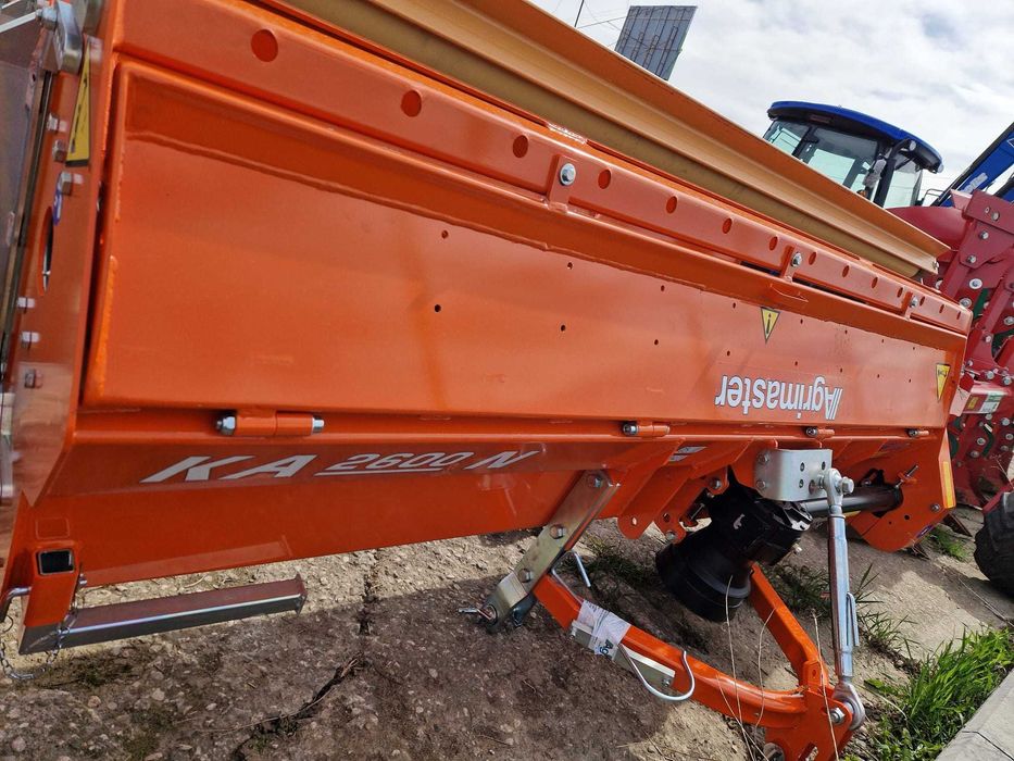 Tocator de curatare a terenurilor dupa recoltare - AGRIMASTER KA N (SKD) 2600