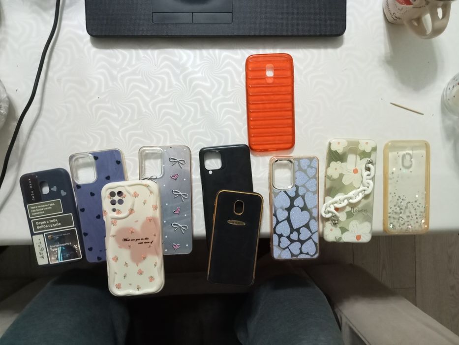 Чехлы бепул отдам даром кому надо