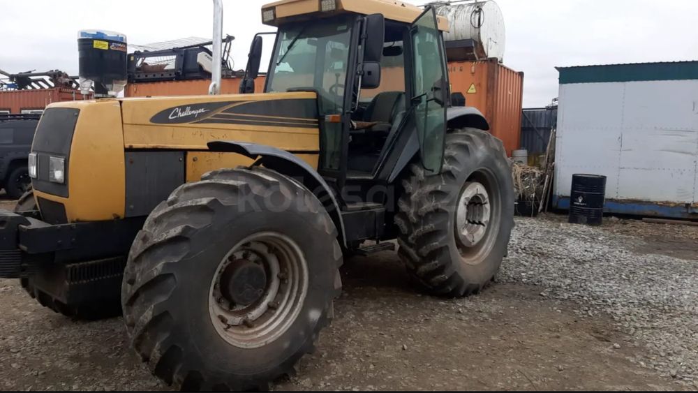 Продам трактор Challenger WT590