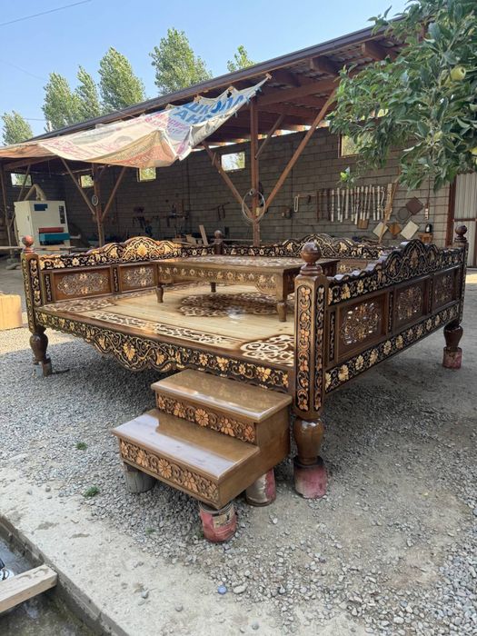 kravatlar 2milyon550ming somdan boshlab