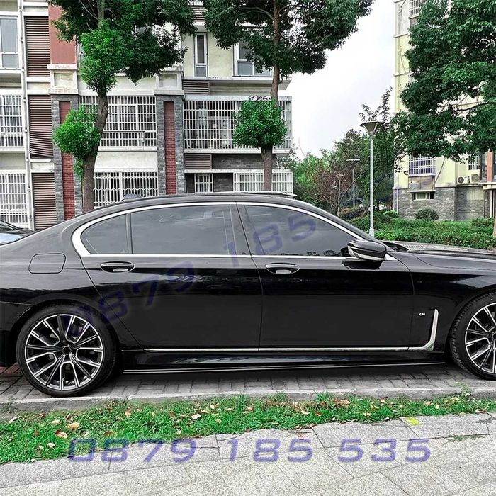 Странични тунинг лайсни за прагове BMW 7 G12 M Sport 2016-2022 черен гланц DBb067 бмв г12