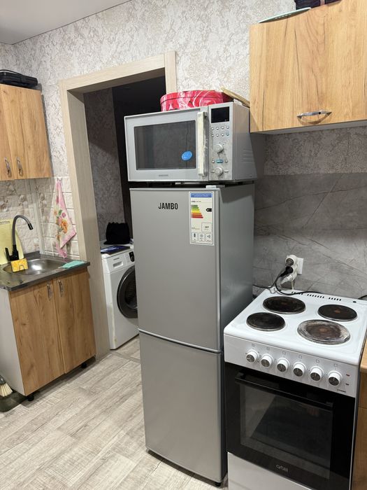 Продам квартиру на Камзина 160