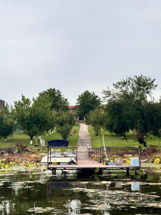 Casa + teren 3000m2 iesire privata cu ponton lac snagov