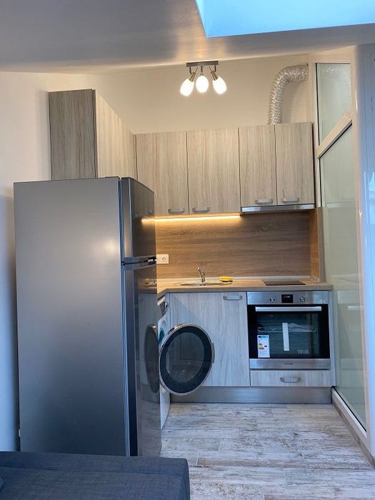 Дава се под наем Едностаен апартамент в София, Гео Милев - 17 кв.м за 357 € - Снимка #2