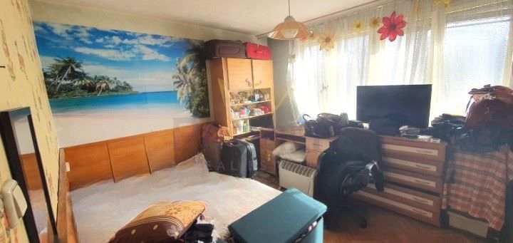 Многостаен в София, област-гр.Ботевград площ 165 цена 198000