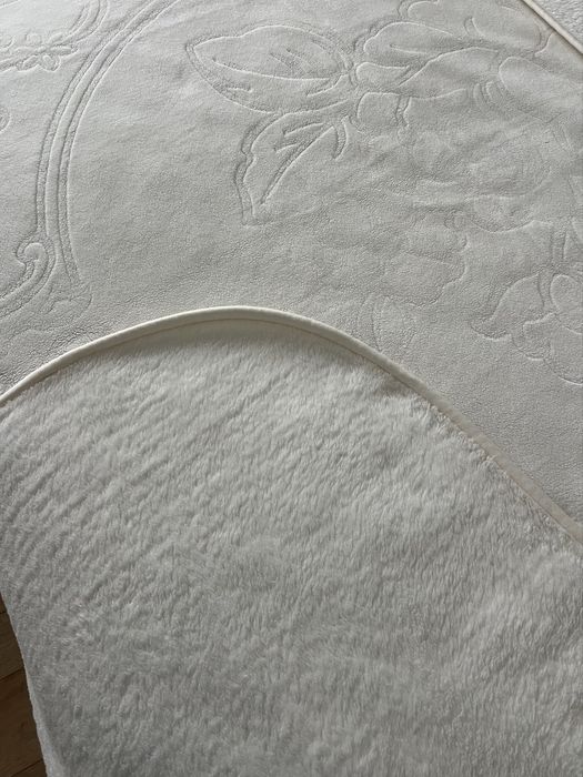 Pătură groasă albă