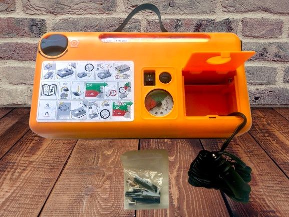 Цена - 25€. Нов Оригинален компресор за автомобилни гуми + Лепило/Пяна