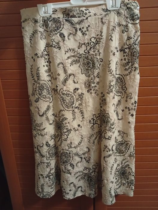 Продам женский летний костюм