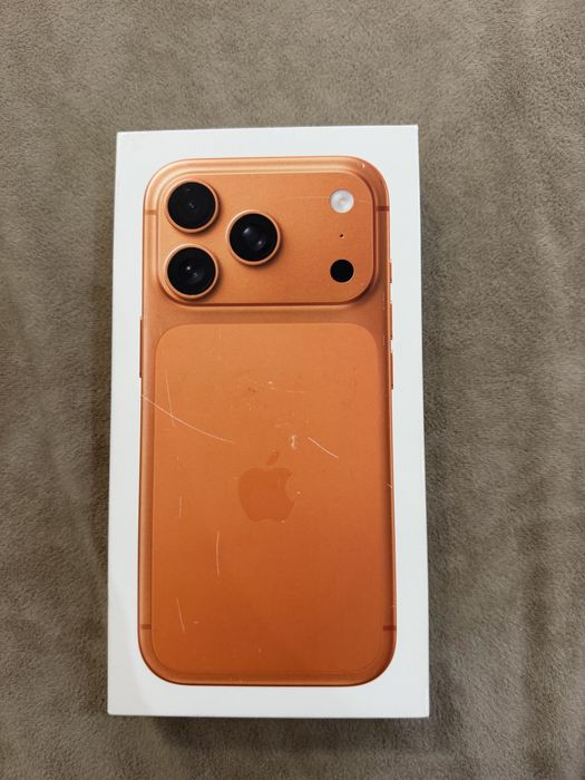 Продам Iphone 17 Pro 256 гб