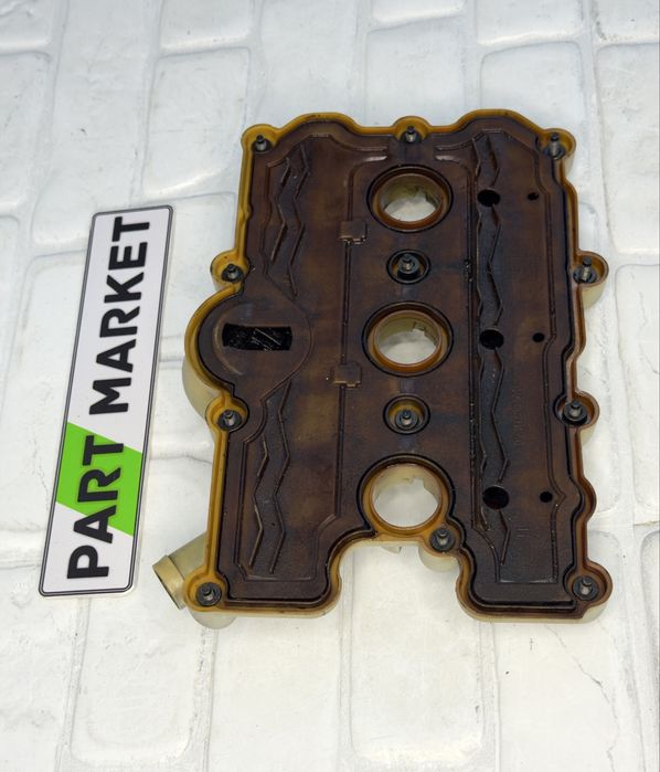 Капак двигател AUDI 3.0TFSI 06E103471P