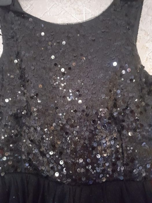 Новое платье HM для девочек