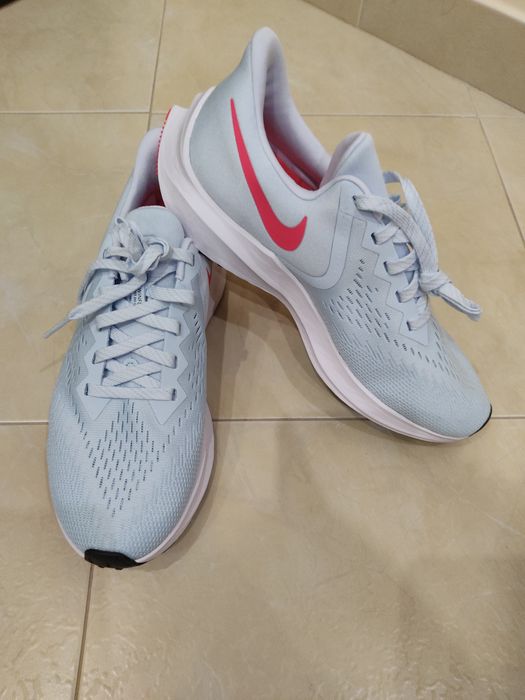 Маратонки Nike 40 номер