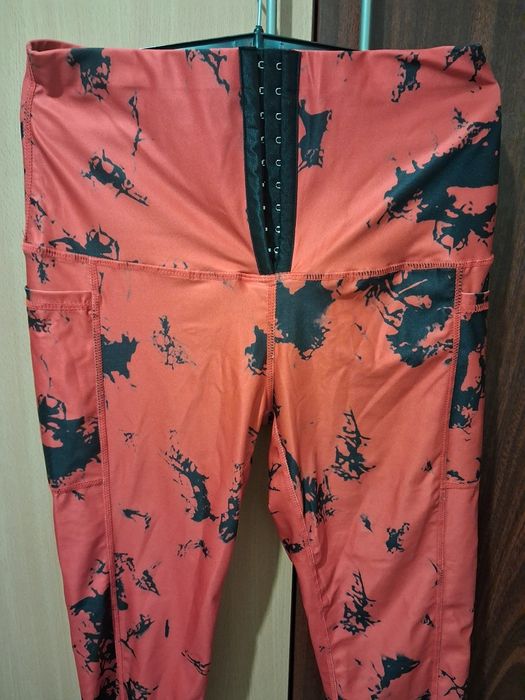Colanti cu talie înaltă și corset