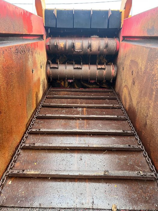 Remorca tehnologica distribuitor ziloz tocator baloti paie fîn